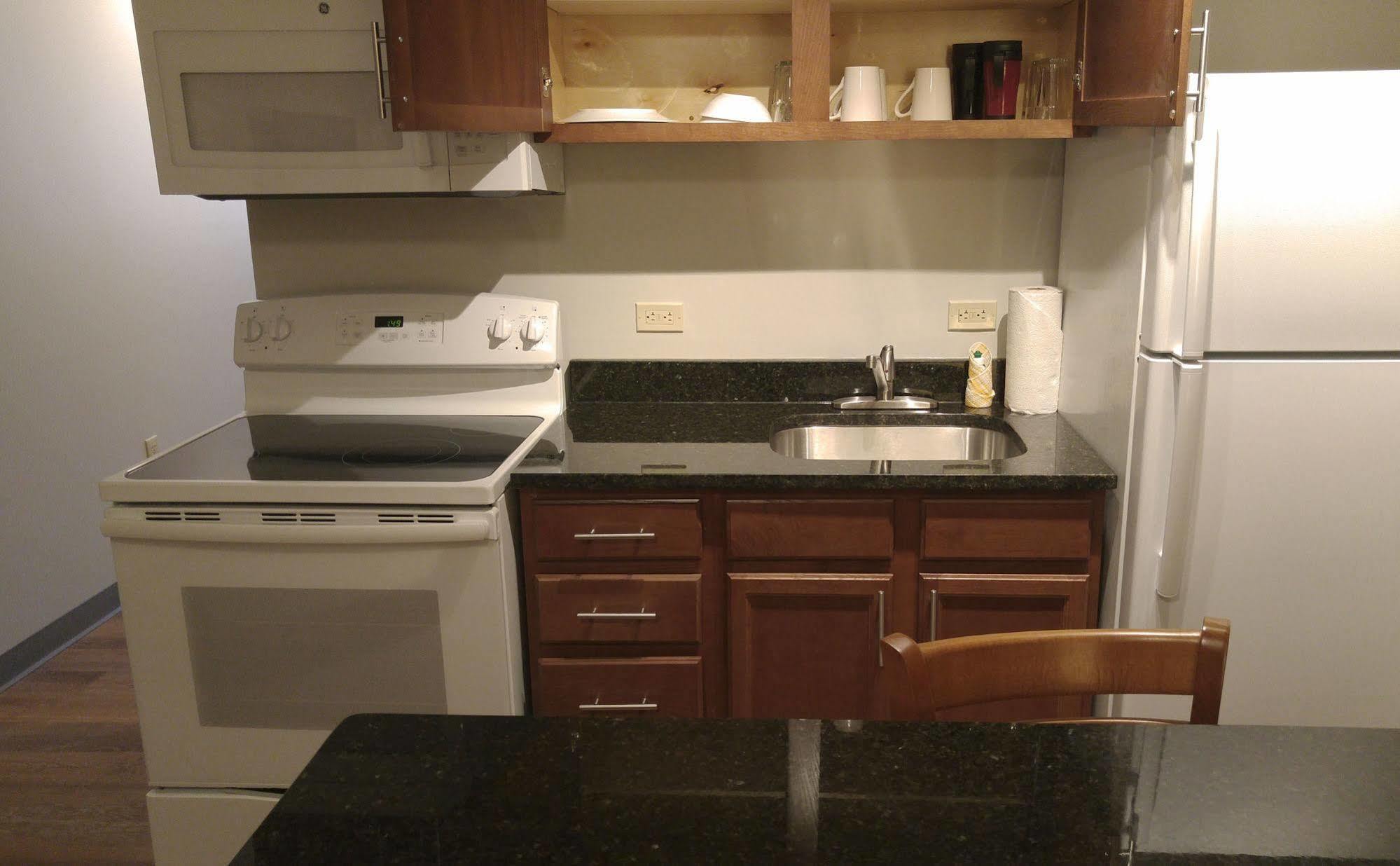 Affordable Suites Of America פורטייג' מראה חיצוני תמונה
